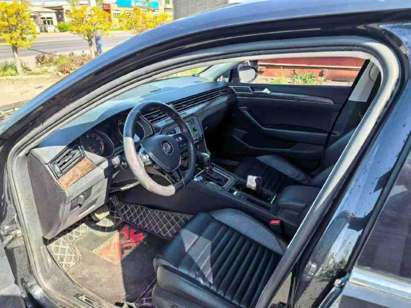 保定18年大众迈腾4