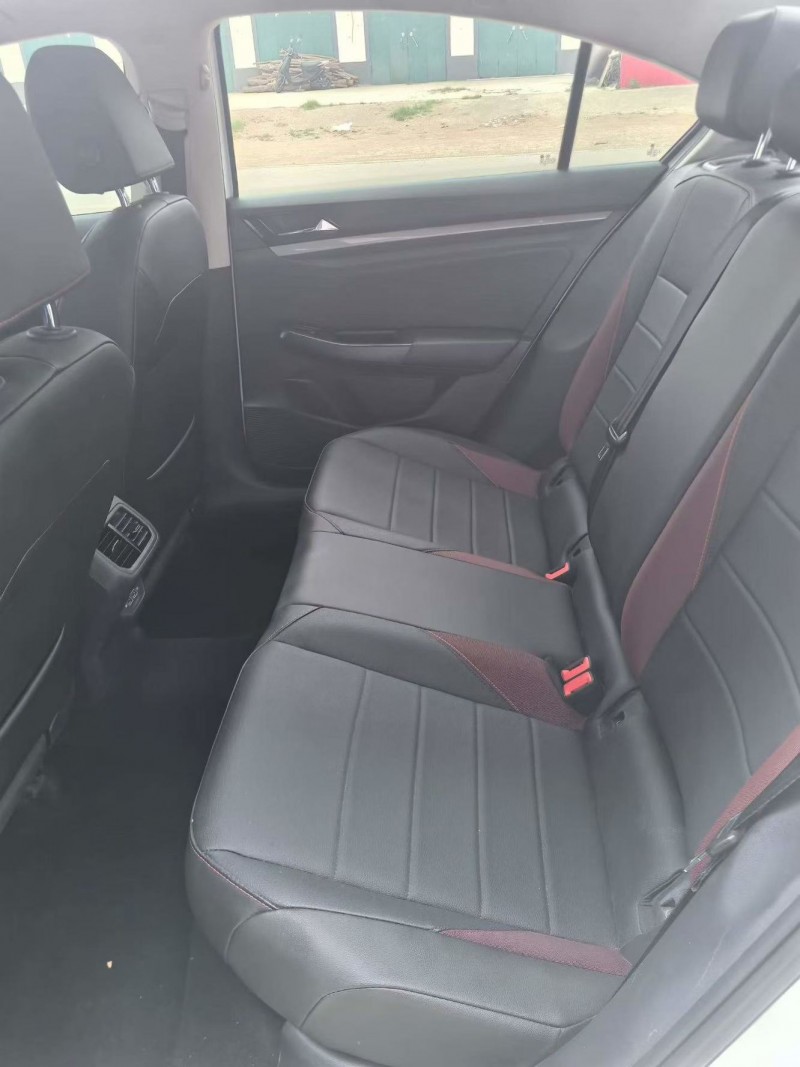 邯郸21年大众宝来7