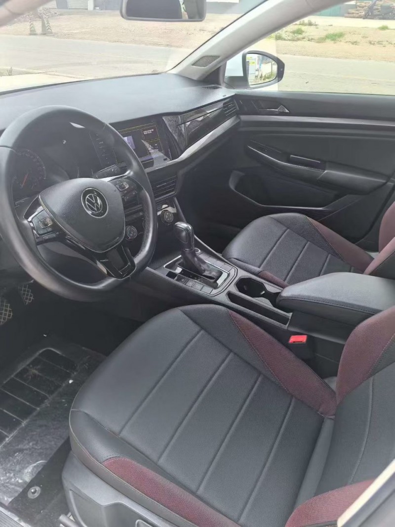 邯郸21年大众宝来9