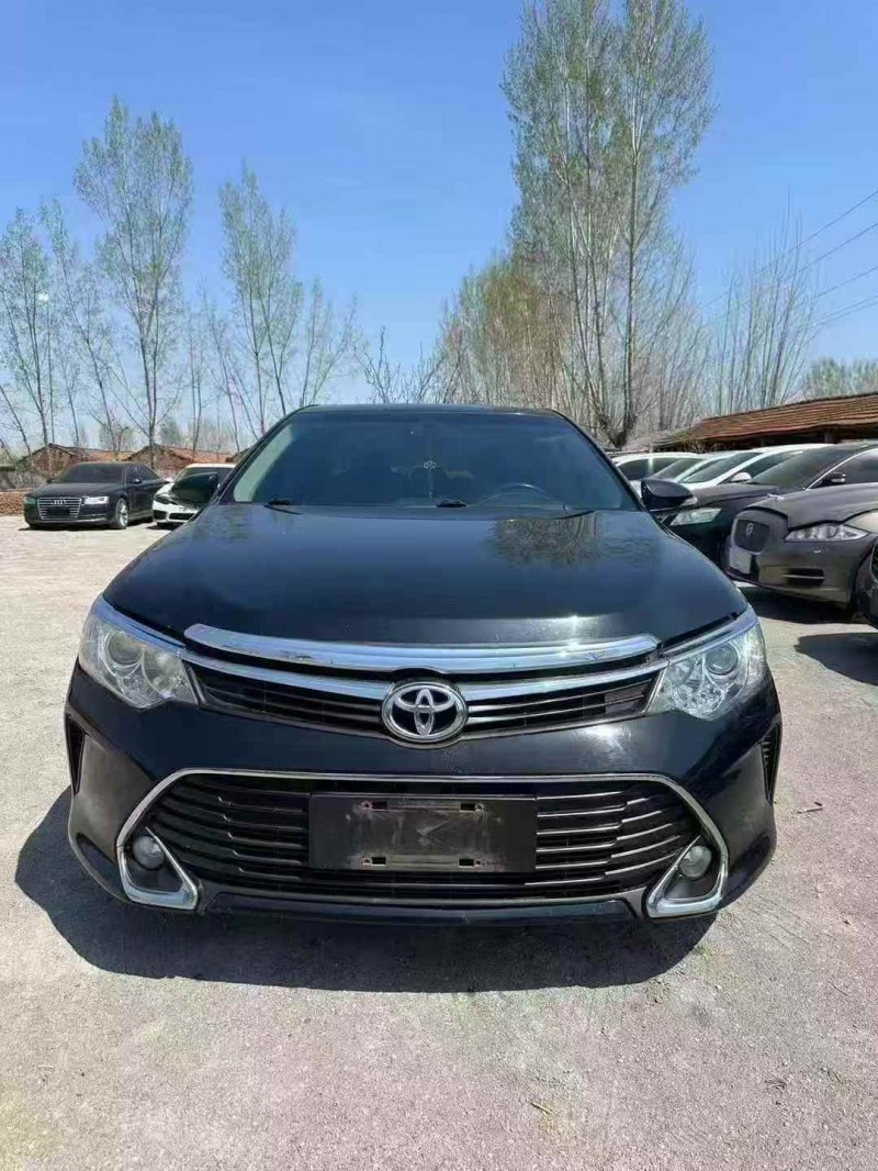 东营16年丰田凯美瑞1