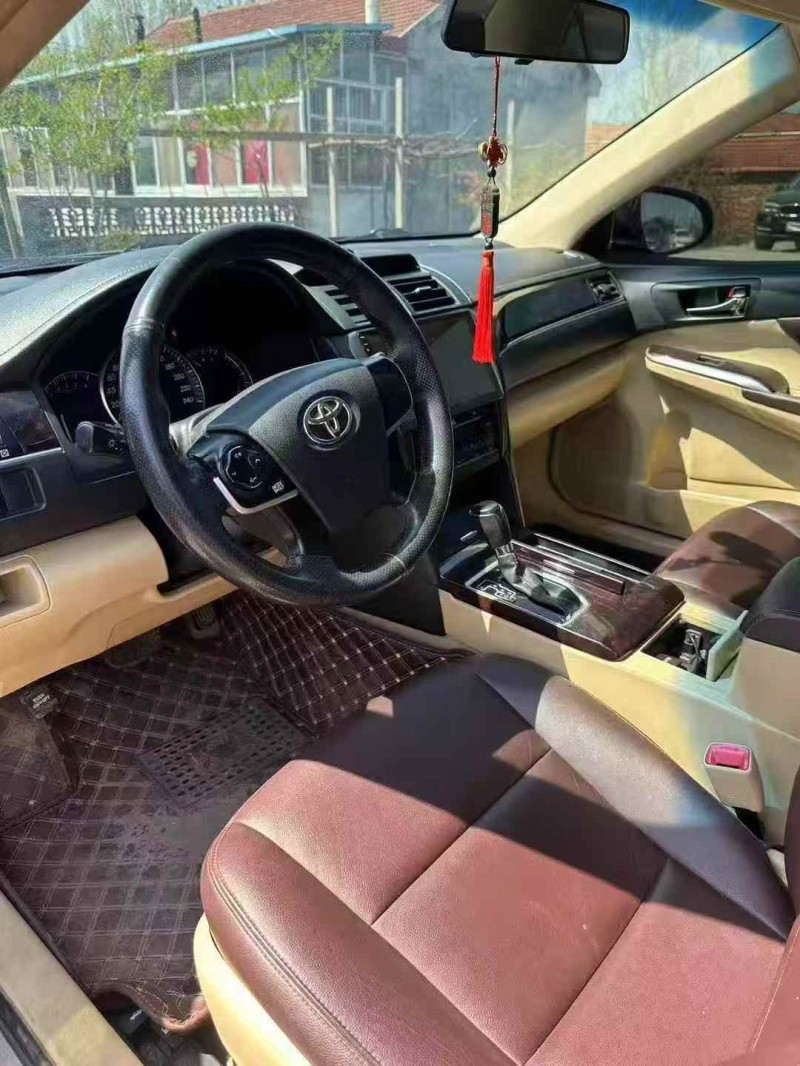 东营16年丰田凯美瑞6