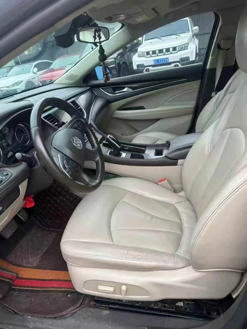 广州17年别克君越6