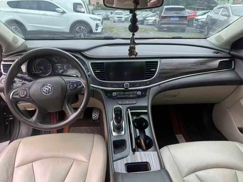 广州17年别克君越7