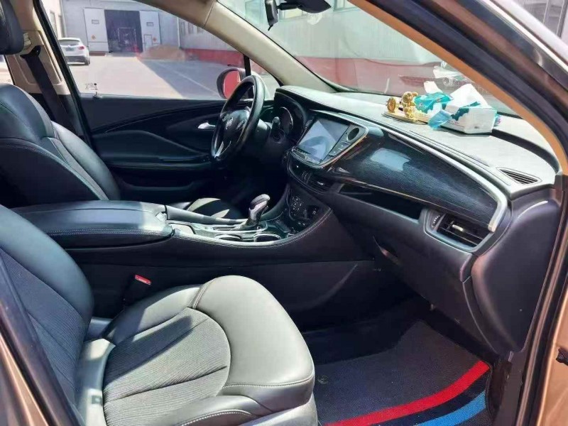 济宁17年别克昂科威5