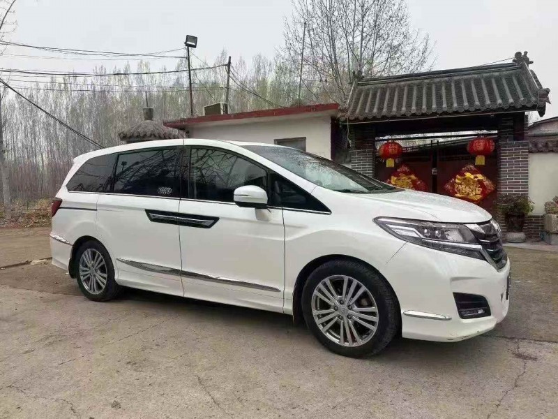 枣庄18年本田艾力绅2