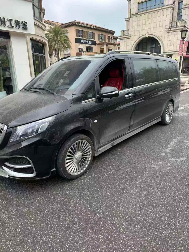 绍兴21年奔驰威霆2