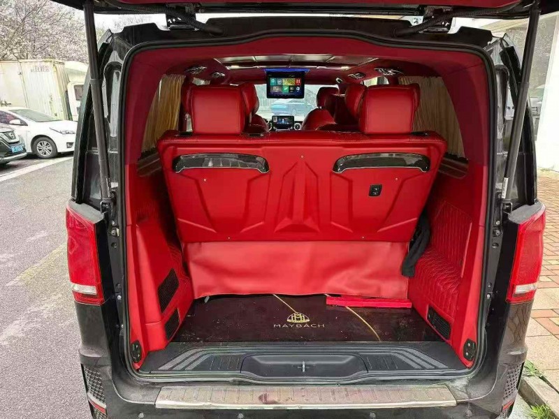 绍兴21年奔驰威霆5