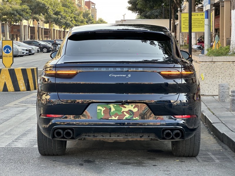 东莞22年保时捷卡宴9