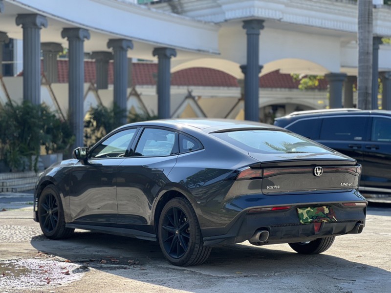 保定23年长安汽车UNI7