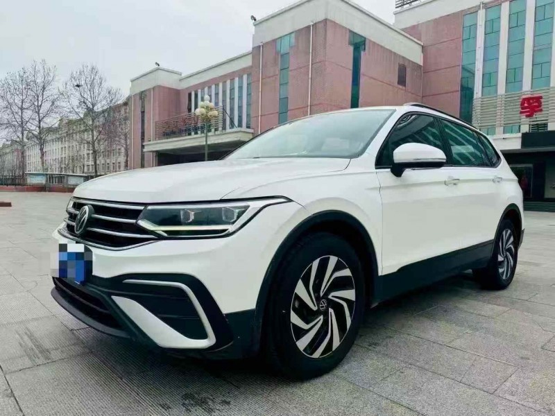 枣庄22年大众途观3