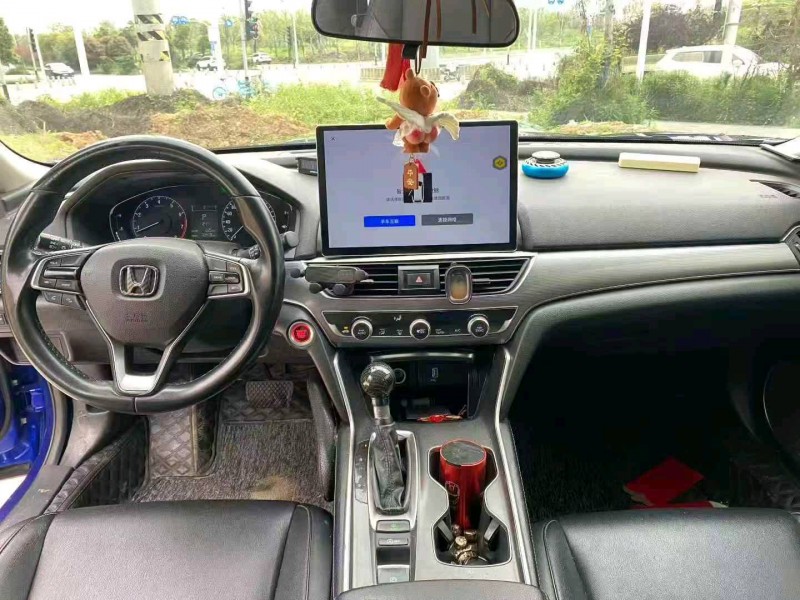 荆州19年本田雅阁5