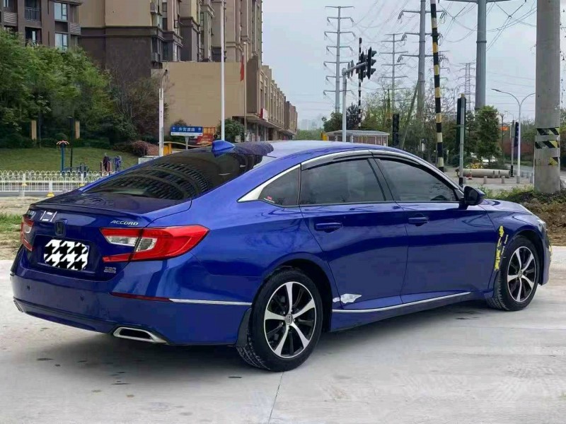 荆州19年本田雅阁7