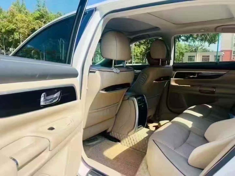 枣庄17年日产天籁4