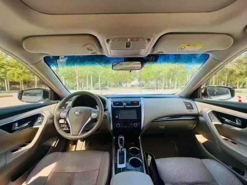 枣庄17年日产天籁6