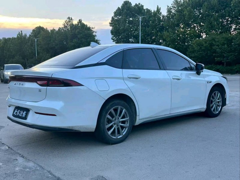 平顶山23年传祺埃安S7