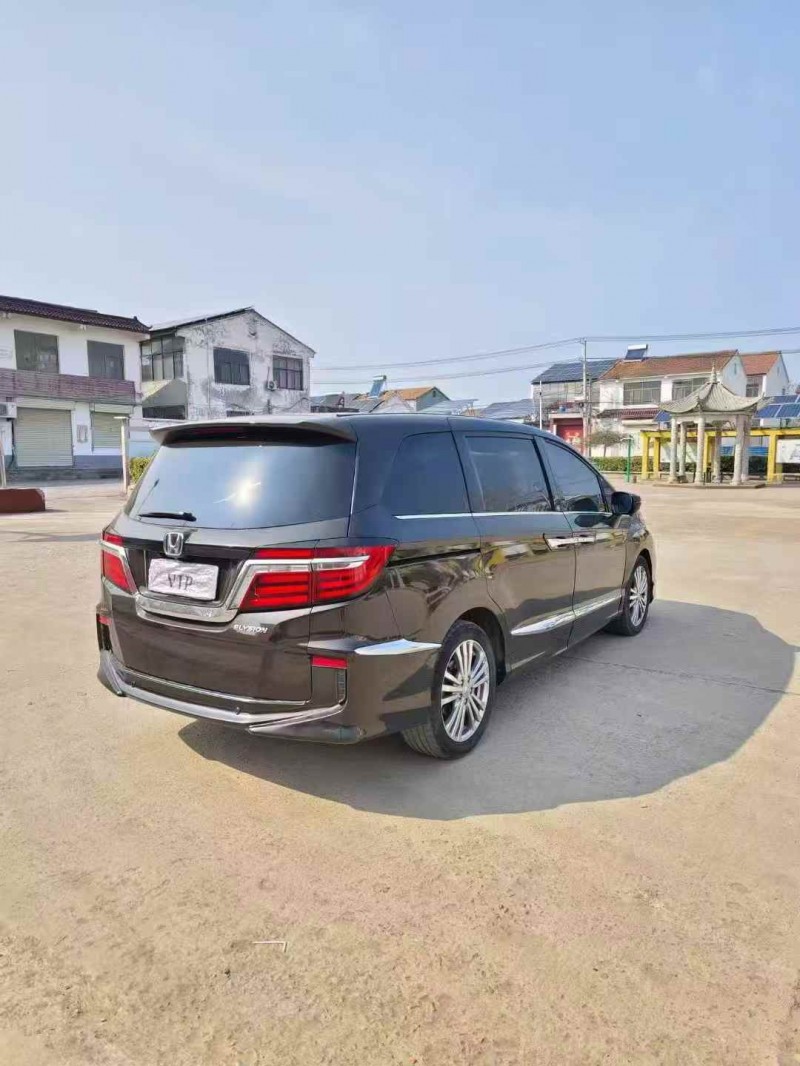 无锡16年本田艾力绅7