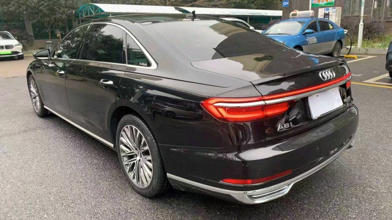 长沙20年奥迪A8L5