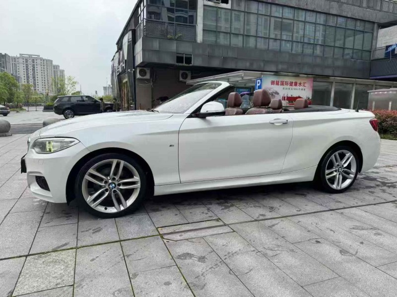 吉安17年宝马2系2