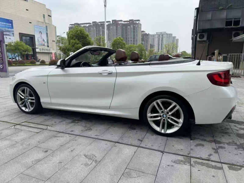 吉安17年宝马2系3