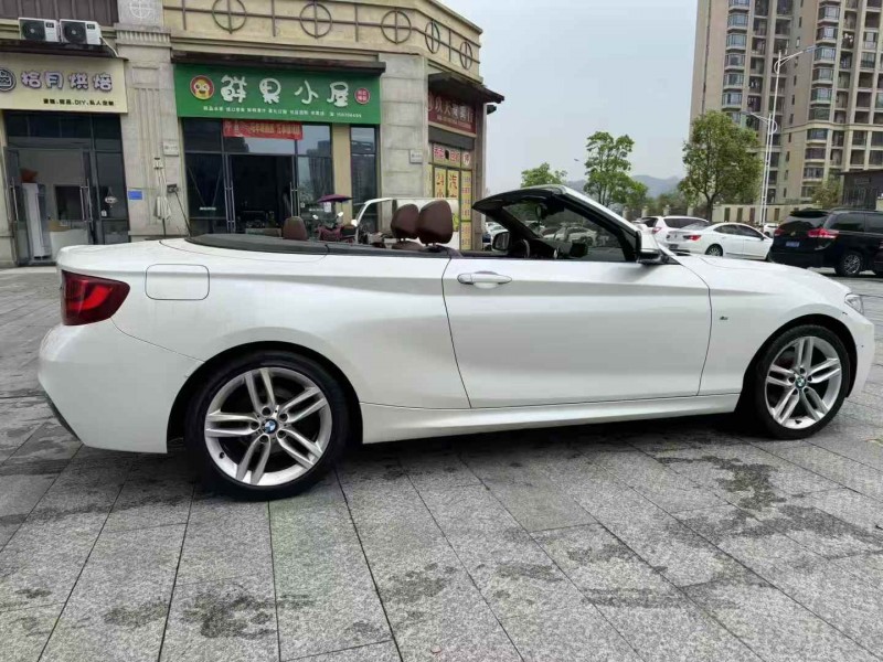 吉安17年宝马2系5