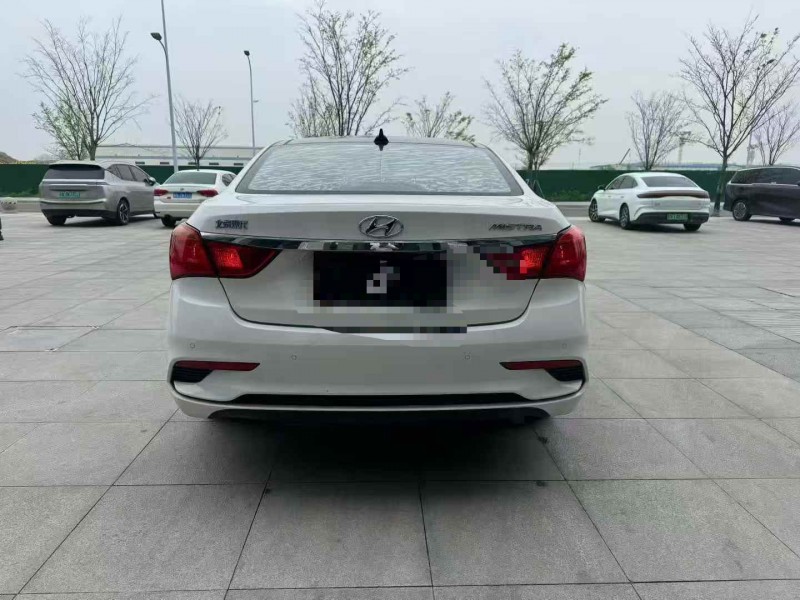 苏州18年现代名图7