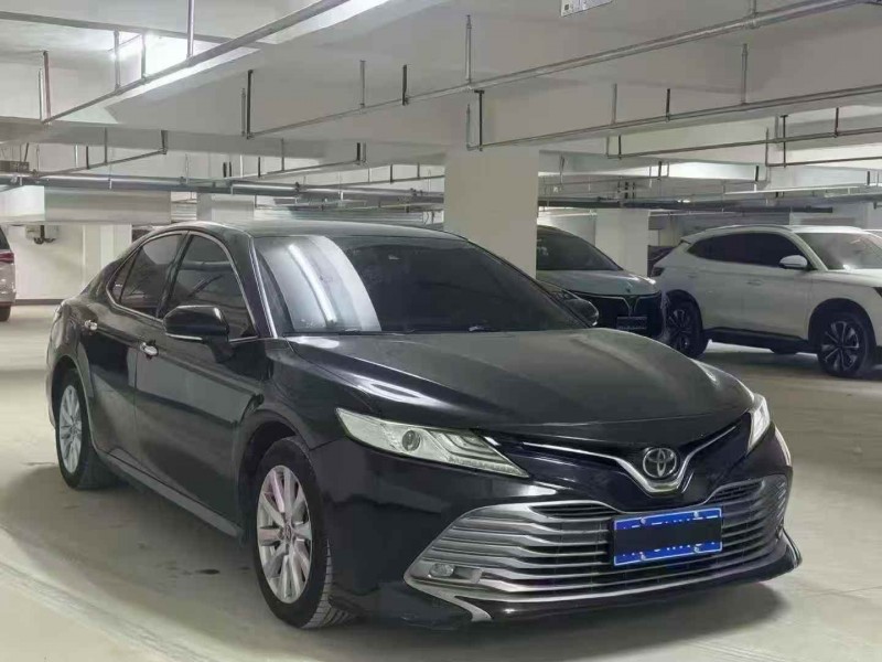 焦作18年丰田凯美瑞3