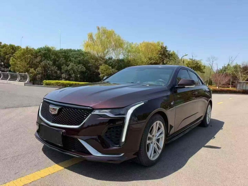 常州20年凯迪拉克CT43