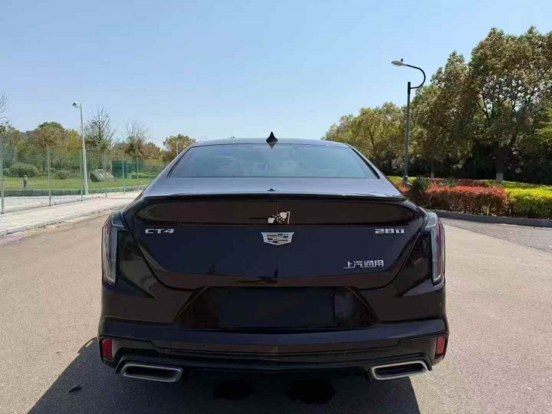 常州20年凯迪拉克CT48