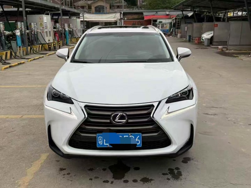 广州17年雷克萨斯NX1