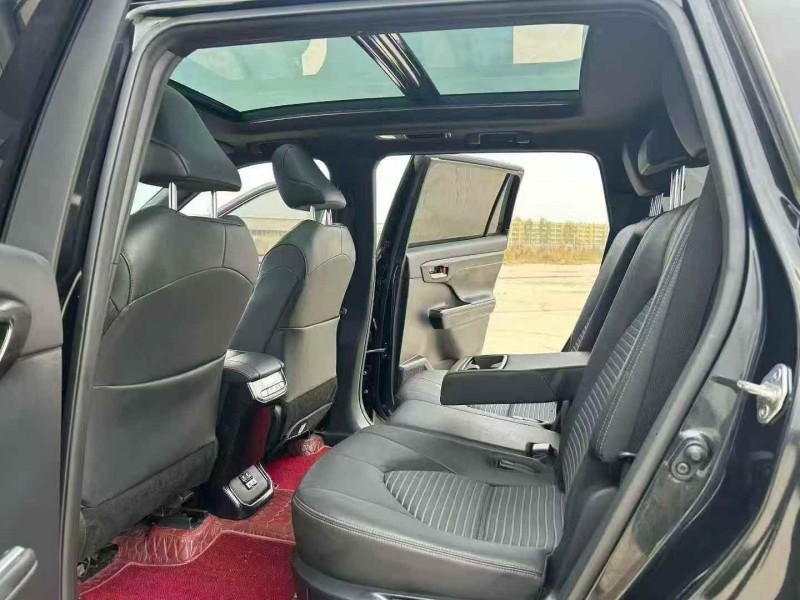 承德21年丰田锐放6