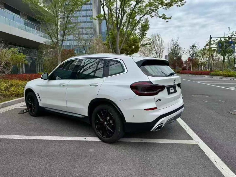 苏州20年宝马X37