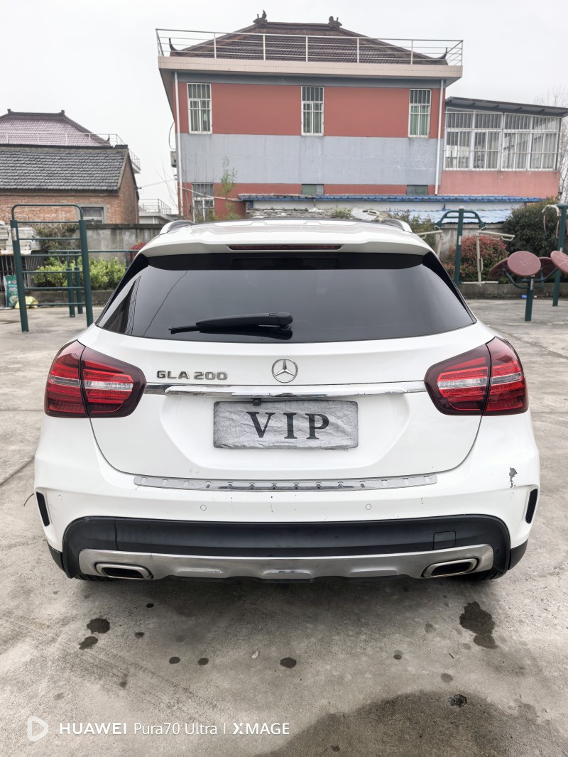 泰州19年奔驰GLA4