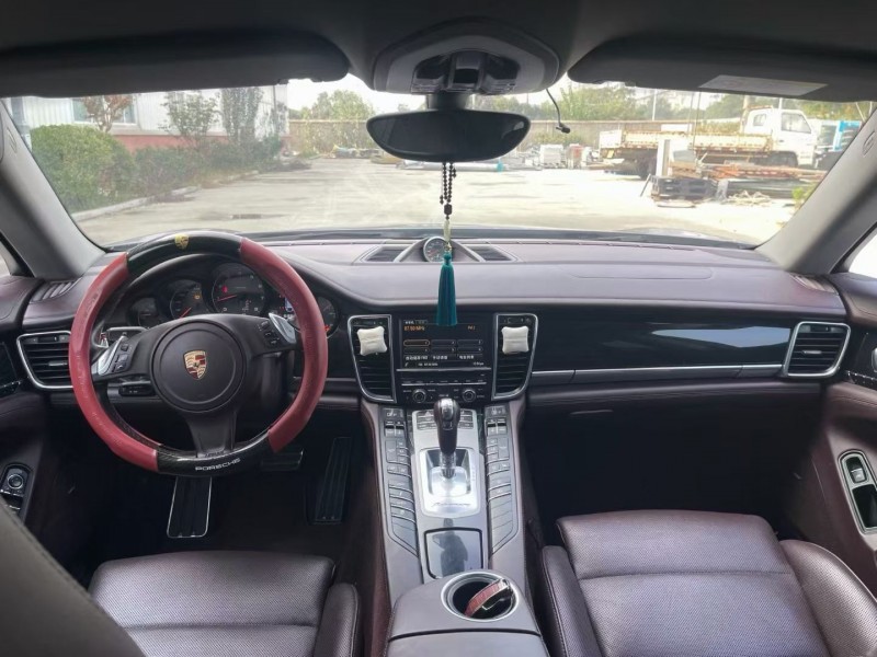 泰州15年保时捷帕拉梅拉8