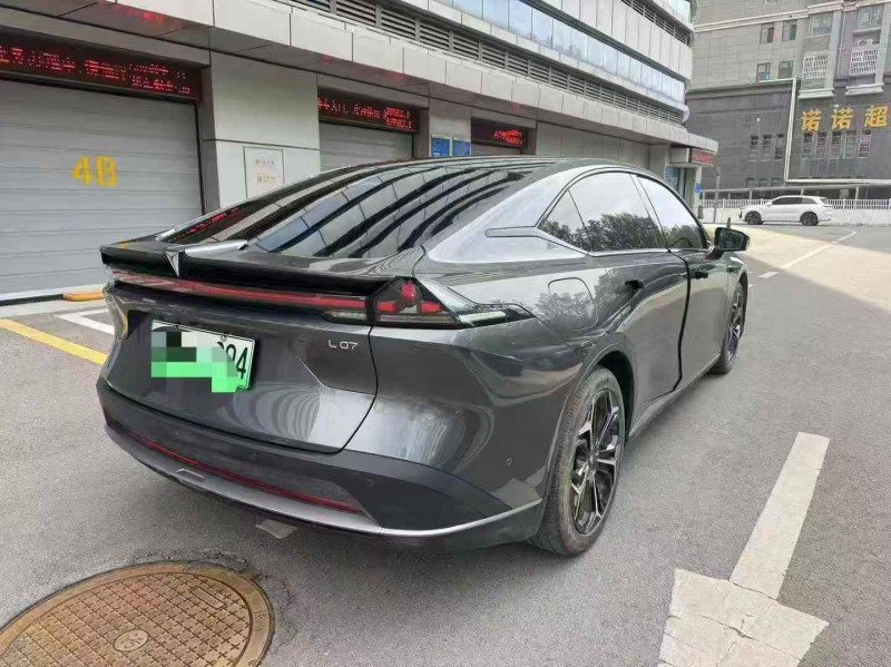 安庆25年长安汽车深蓝7