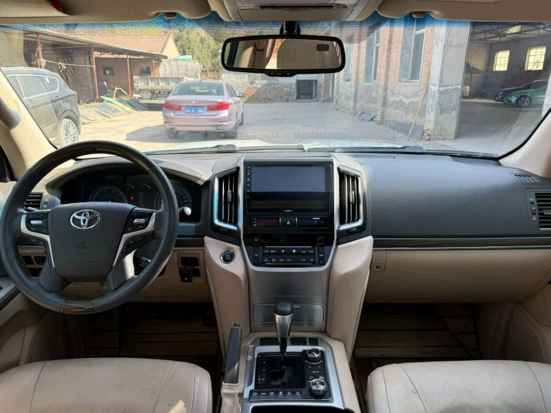 庆阳14年丰田兰德酷路泽5