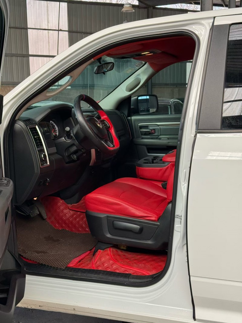 邢台19年道奇公羊4