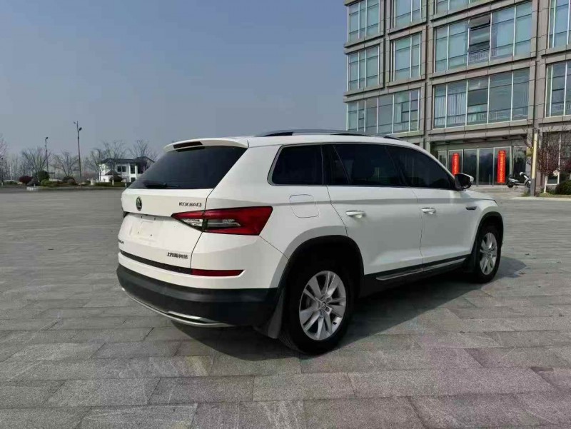 淮安19年斯柯达柯迪亚克8