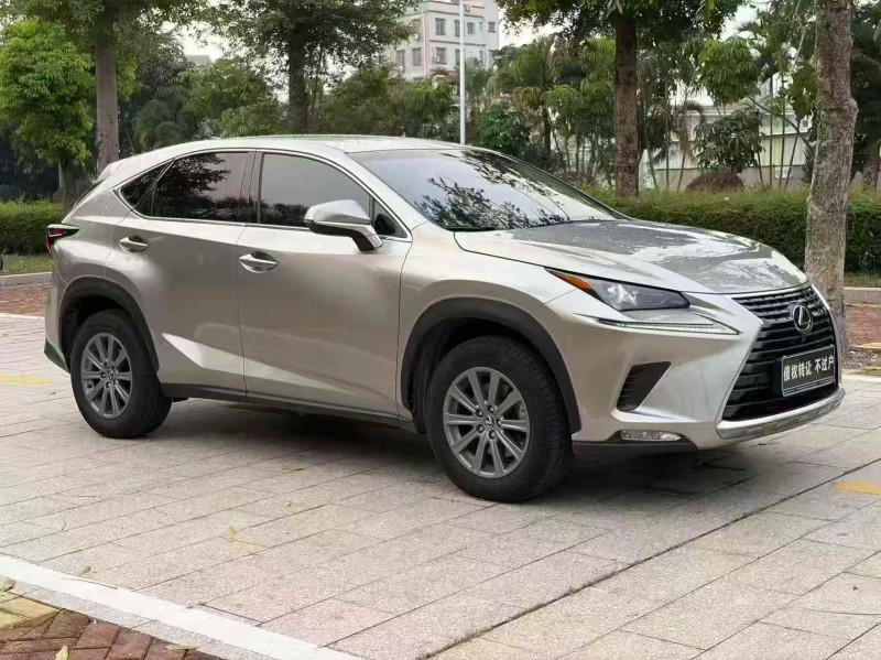 珠海19年雷克萨斯NX3