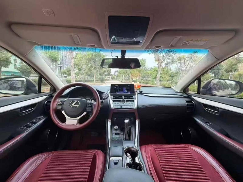 珠海19年雷克萨斯NX4