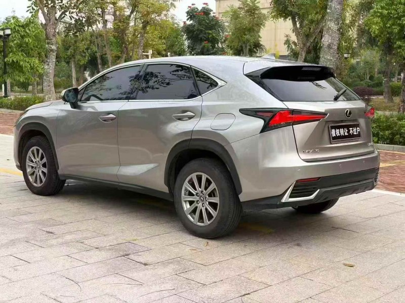 珠海19年雷克萨斯NX8