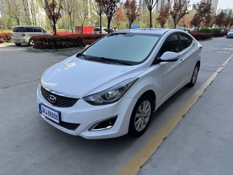 济宁17年现代朗动2