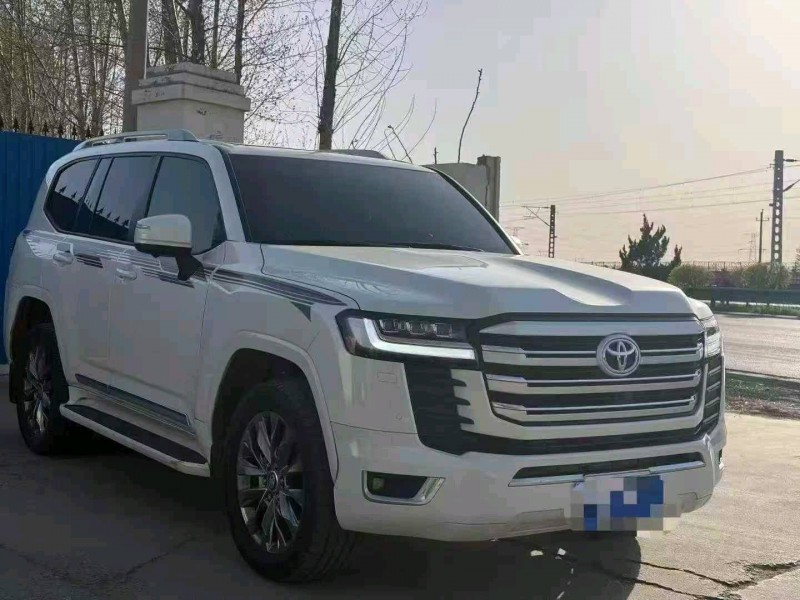 沧州24年丰田兰德酷路泽3