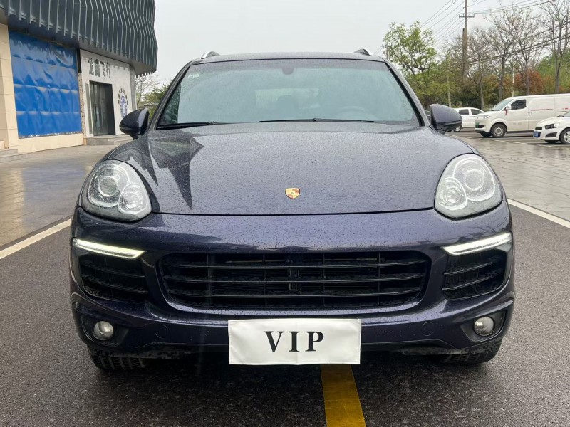 徐州17年保时捷卡宴1