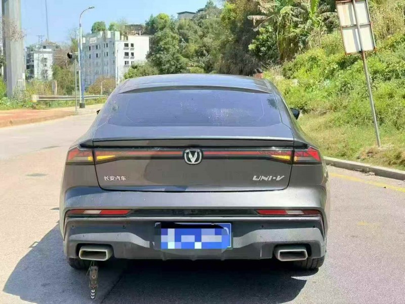 南平25年长安汽车UNI9