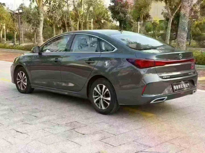 汕头24年长安汽车逸动8