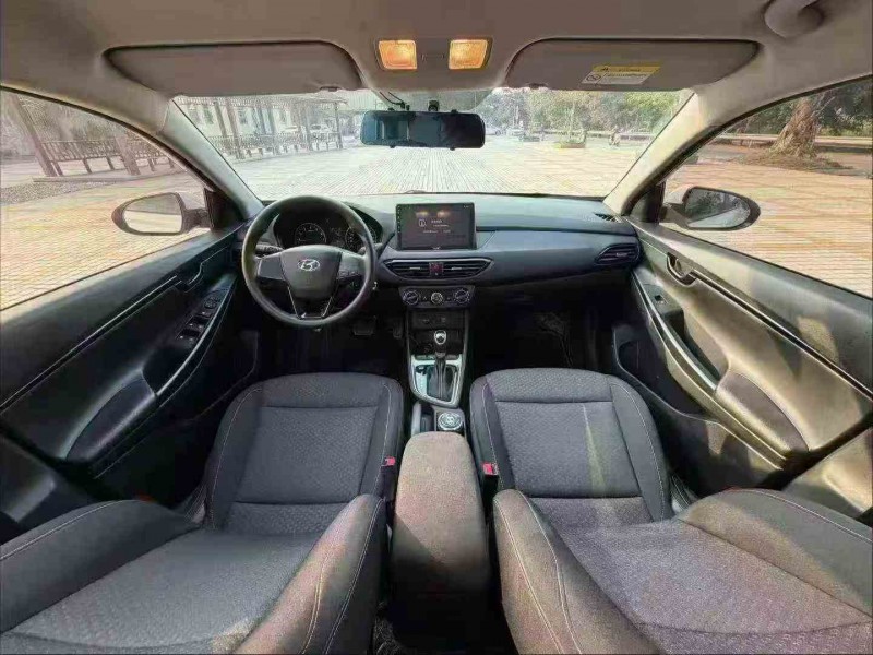 汕头22年现代悦动7