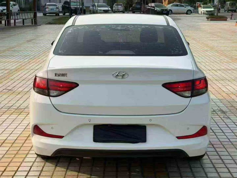 汕头22年现代悦动9