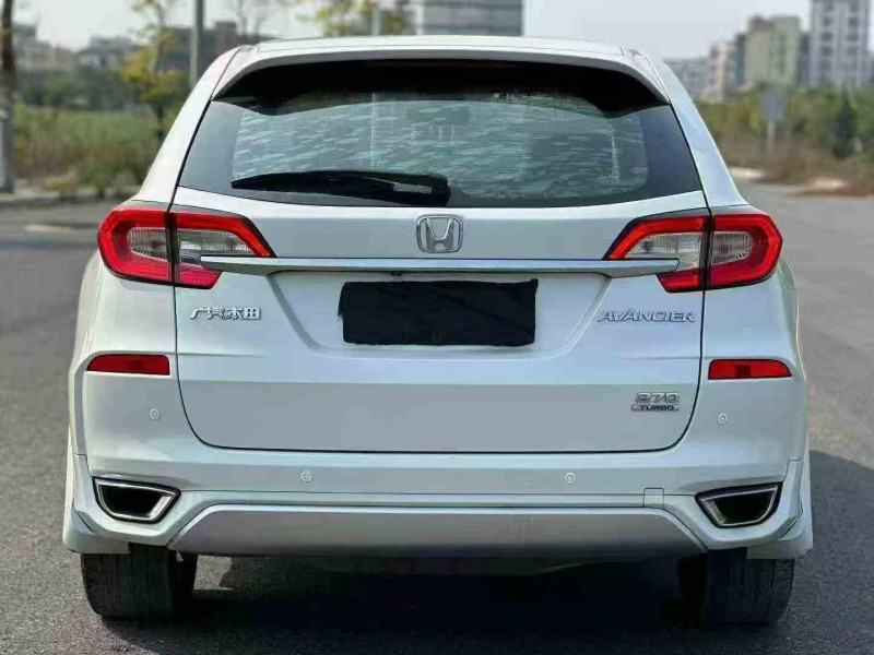 汕头19年本田冠道8