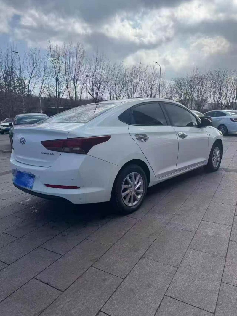 邢台19年现代悦纳9