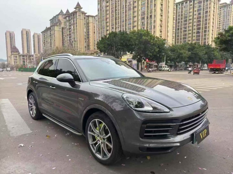 贵港21年保时捷卡宴2